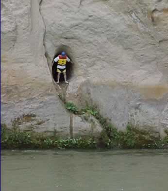 Interior De Las Cabaas En Filobobos Tlapacoyan Veracruz Mexico Rio Filobobos Aventura Descenso En Rio Tirolesa Rafting Rapidos De Veracruz Cabaas Hostal Camping Campismo Playa Alberca Naturaleza Tirolesa Temascal Temazcal Cascada El Encanto Zona Arqueologica Cuajilote